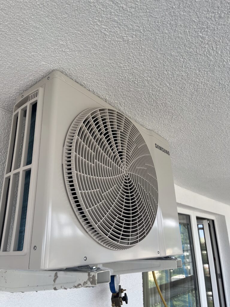 Installation of Samsung air conditioning and air-to-air heat pump – Bratislava Trnávka